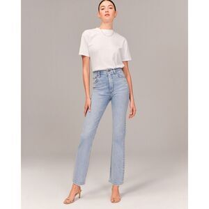 Abercrombie and Fitch Ultra High Rise Straight Jean Size 26 / 2 Curve Love